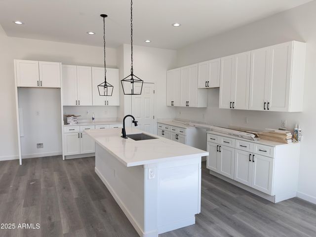 1819 S COCONINO Drive S, Apache Junction, AZ 85120