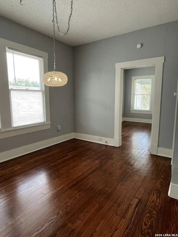 141 E Woodlawn Ave, San Antonio, TX 78212