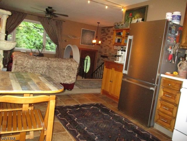 24 W Shore Dr, Vernon Twp., NJ 07462