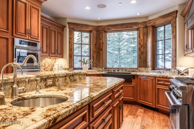 125 White Pine Canyon Road, Park City, UT 84060