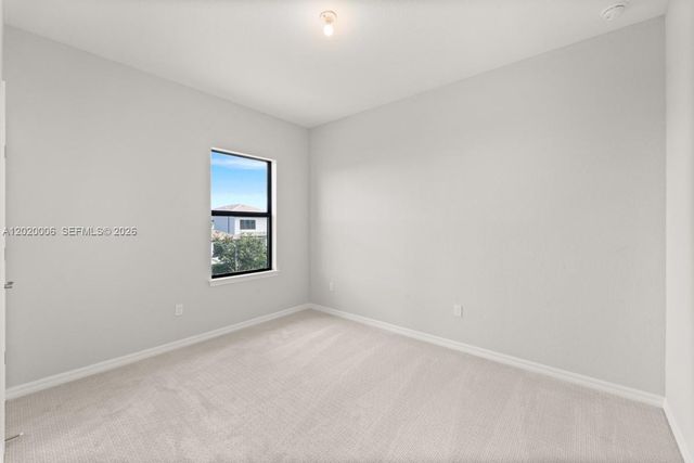 4492 Tacoma Park Dr, Oakland Park, FL 33309