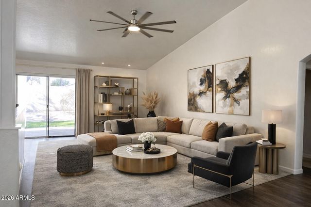 910 S PARADISE Drive, Gilbert, AZ 85233
