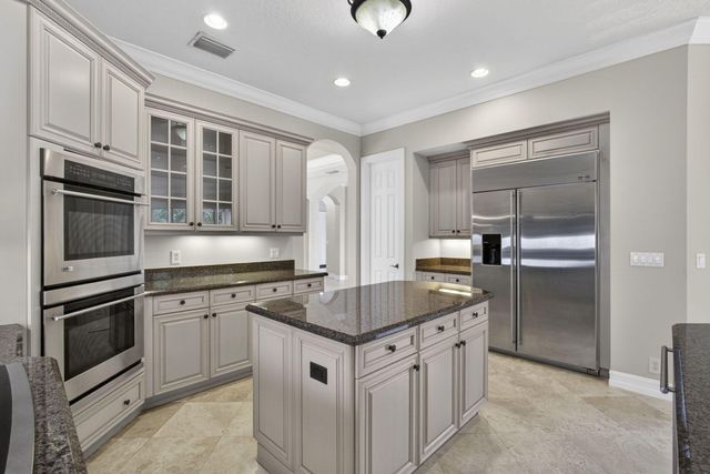 625 Glenfield Way, Royal Palm Beach, FL 33411