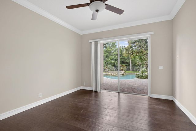 625 Glenfield Way, Royal Palm Beach, FL 33411