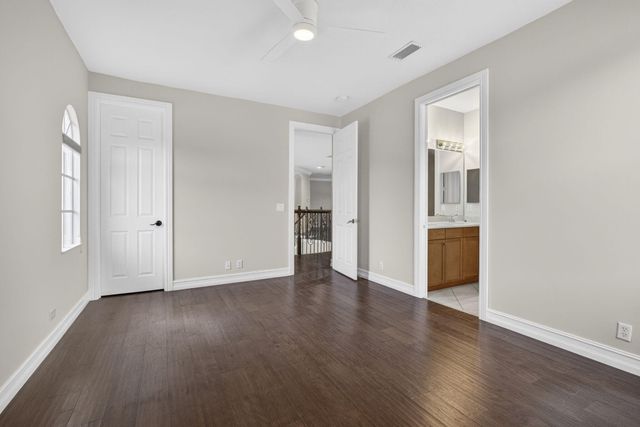 625 Glenfield Way, Royal Palm Beach, FL 33411