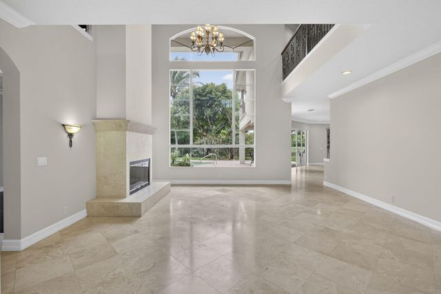 625 Glenfield Way, Royal Palm Beach, FL 33411