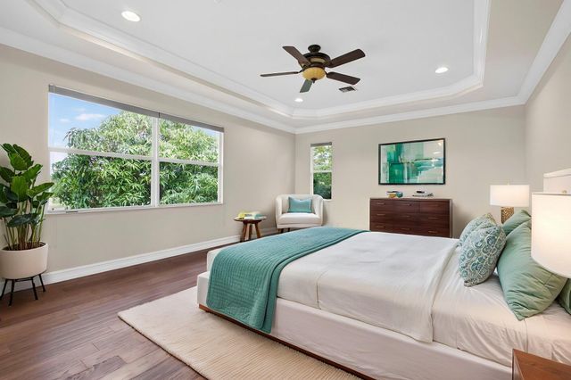625 Glenfield Way, Royal Palm Beach, FL 33411