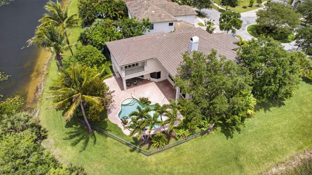 625 Glenfield Way, Royal Palm Beach, FL 33411