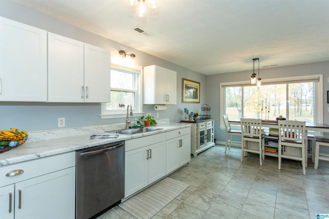 99 WHITE OAK LOOP, Cullman, AL 35057