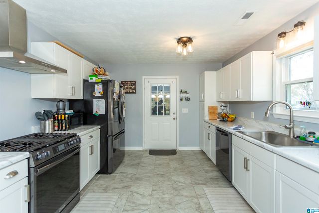 99 WHITE OAK LOOP, Cullman, AL 35057