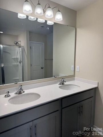 6049 Guildford Hill Lane E, Charlotte, NC 28215