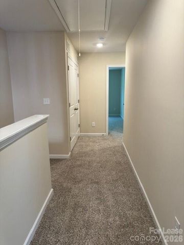 6049 Guildford Hill Lane E, Charlotte, NC 28215