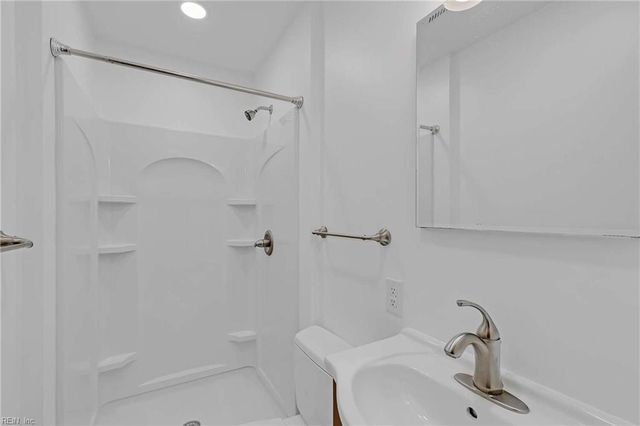 188 Devon PL, Newport News, VA 23606
