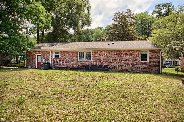 188 Devon PL, Newport News, VA 23606