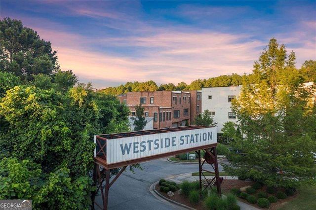 1910 Bay Line Lane NW, Atlanta, GA 30318