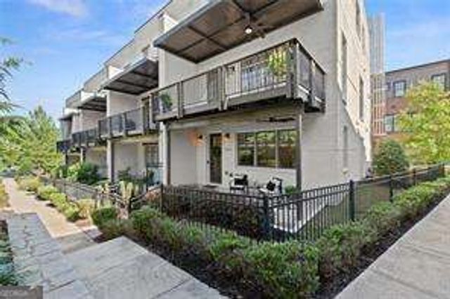 1910 Bay Line Lane NW, Atlanta, GA 30318