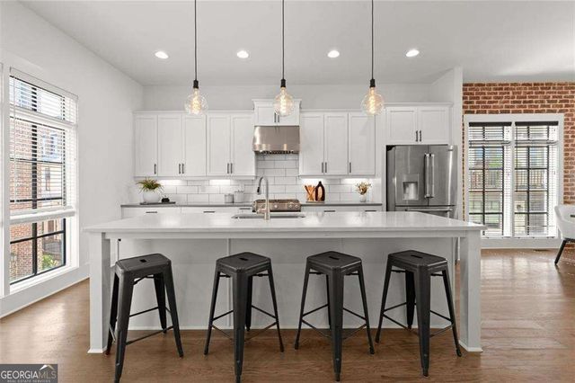 1910 Bay Line Lane NW, Atlanta, GA 30318