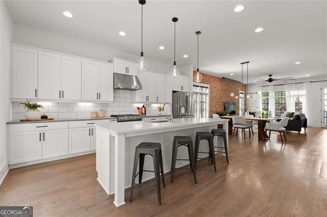 1910 Bay Line Lane NW, Atlanta, GA 30318