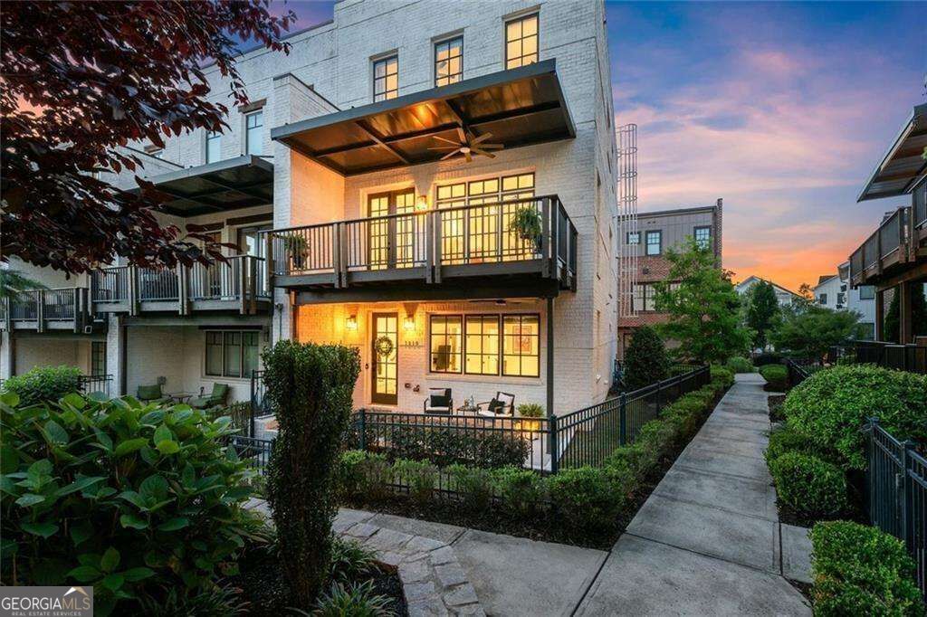 1910 Bay Line Lane NW, Atlanta, GA 30318