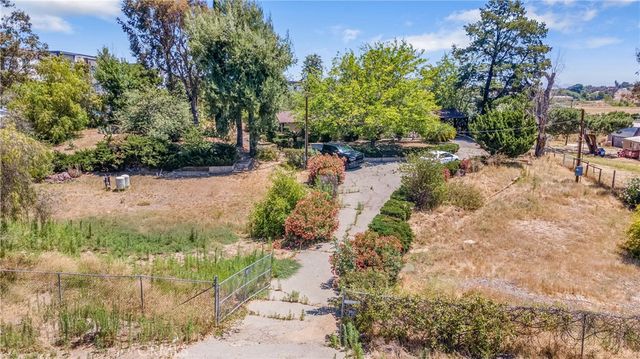 25071 Monroe, Murrieta, CA 92562