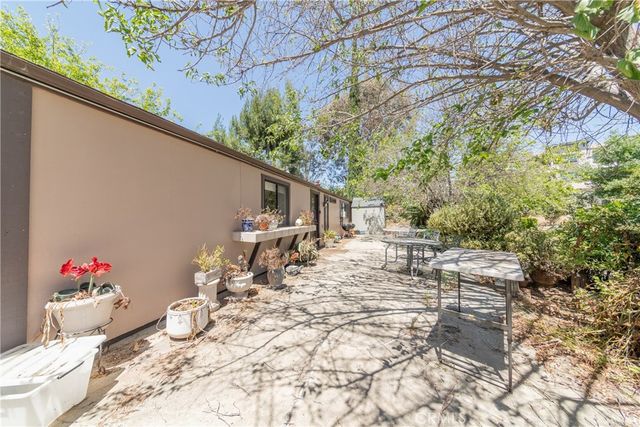 25071 Monroe, Murrieta, CA 92562