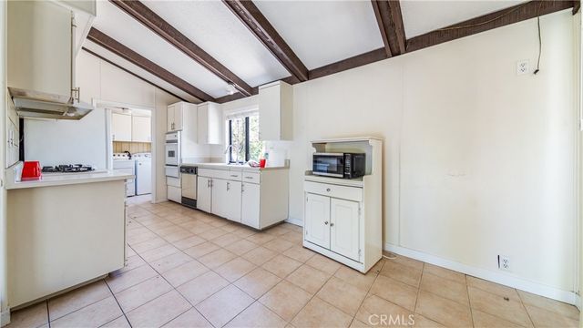 25071 Monroe, Murrieta, CA 92562
