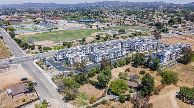 25071 Monroe, Murrieta, CA 92562