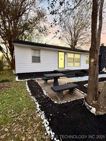 3178 N Hartford Place, Tulsa, OK 74106