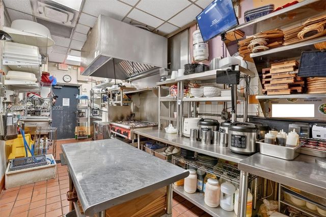 Restaurant For Sale In The Heart Of Kendall, Miami, FL 33186