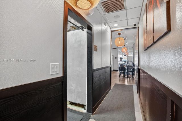 Restaurant For Sale In The Heart Of Kendall, Miami, FL 33186