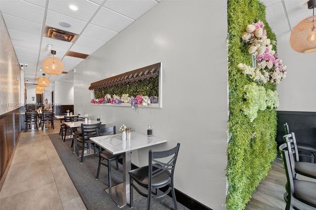 Restaurant For Sale In The Heart Of Kendall, Miami, FL 33186