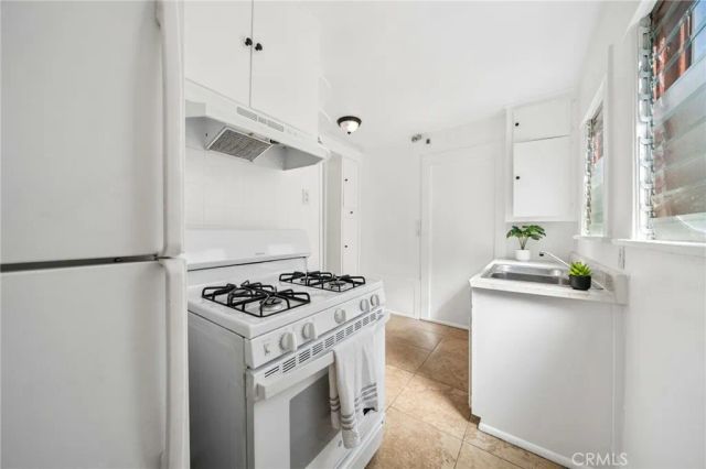 1174 E 9th Street, Long Beach, CA 90813