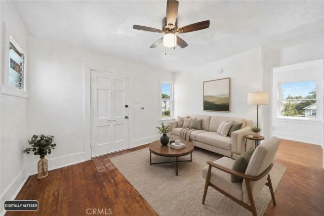 1174 E 9th Street, Long Beach, CA 90813
