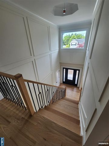 316 Hayes Drive, Saddle Brook, NJ 07663