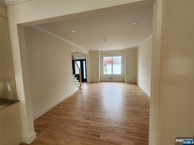 316 Hayes Drive, Saddle Brook, NJ 07663