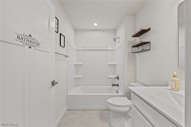 3700 Strawboard Avenue, Norton, OH 44203