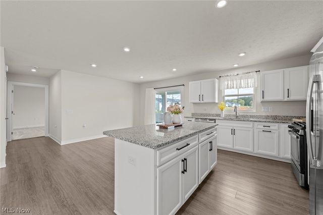 3700 Strawboard Avenue, Norton, OH 44203