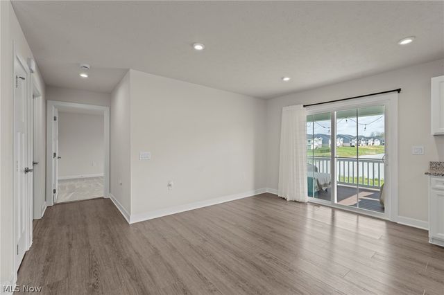3700 Strawboard Avenue, Norton, OH 44203