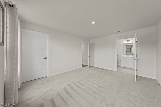 3700 Strawboard Avenue, Norton, OH 44203