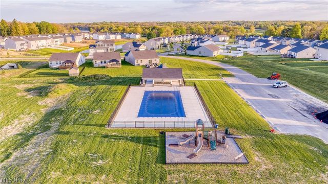 3700 Strawboard Avenue, Norton, OH 44203