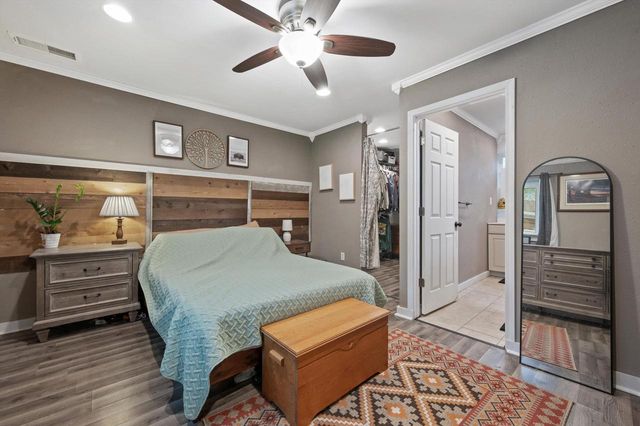 7271 S 35th STREET, Franklin, WI 53132