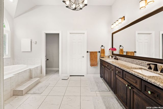 1434 Village Top, Canyon Lake, TX 78133