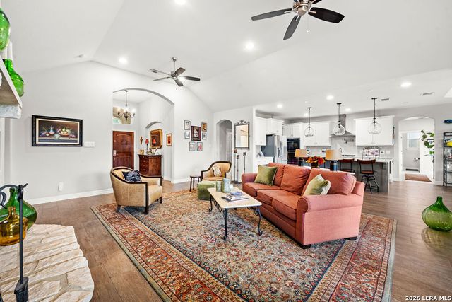 1434 Village Top, Canyon Lake, TX 78133