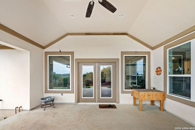 1434 Village Top, Canyon Lake, TX 78133
