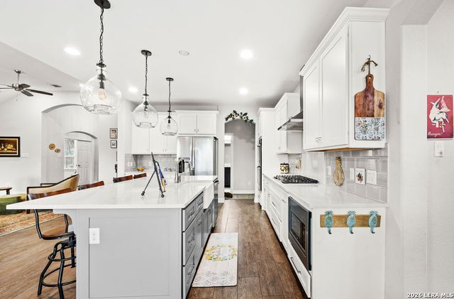 1434 Village Top, Canyon Lake, TX 78133