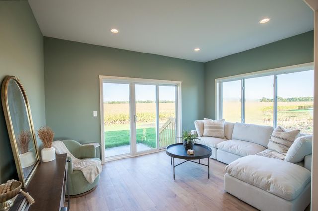 10219 Concord Drive S, Horace, ND 58047