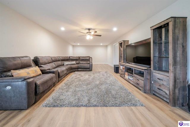 116 Sunday Silence Court, Elizabethtown, KY 42701