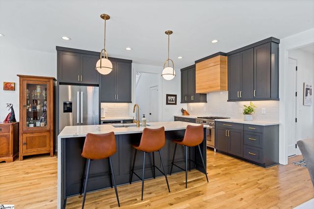 412 Perry Avenue, Greenville, SC 29601