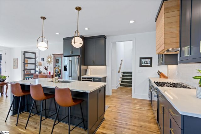 412 Perry Avenue, Greenville, SC 29601