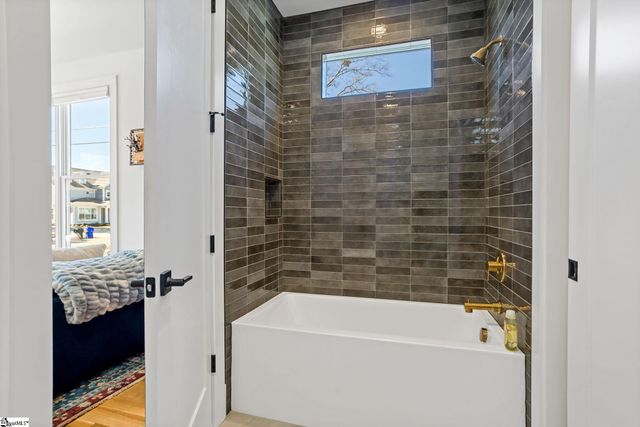 412 Perry Avenue, Greenville, SC 29601